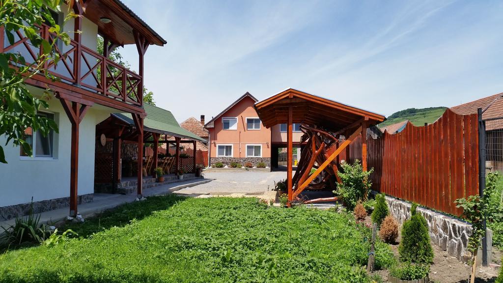 Casa Agnes Vendeghaz Hotel Fantanele  Exterior photo